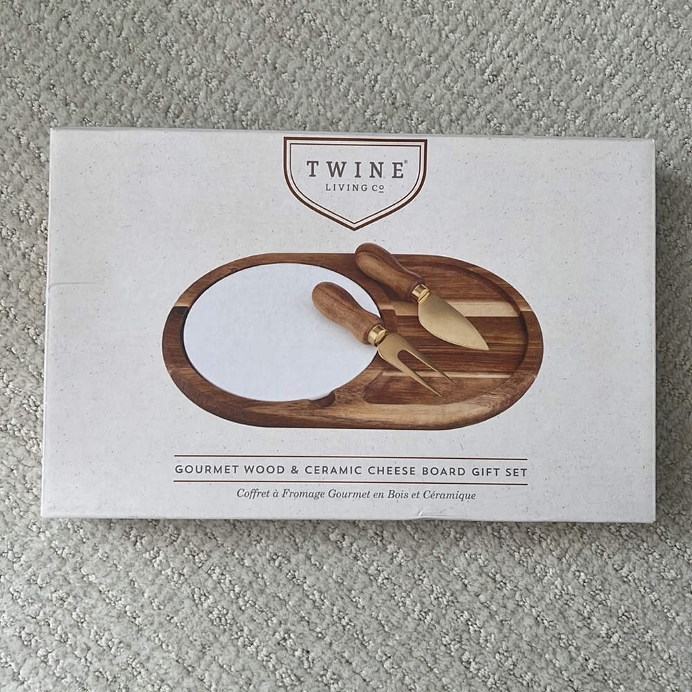 Twine Living Co Cheeseboard Gift Set